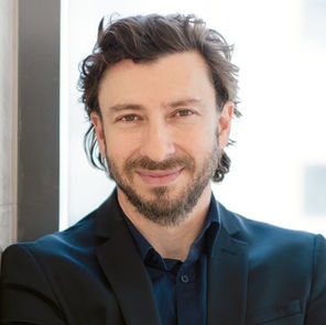 Dr. David Furman is an academic entrepreneur dedicated to solving complex problems in human biology, systems medicine, translational immunology, preventative healthcare, aging and precision longevity. As the Head of the Stanford 1000 Immunomes Project at the Stanford School of Medicine and Associate Professor and Director of the Bioinformatics and Data Science Core at the Buck Institute for Research on Aging, Dr. Furman’s research portfolio involves the use of multi-scale biology (‘omics’) technological platforms and advanced AI/ML to identify biomarkers and integrative biological clocks that can be used to track the health of an individual and pinpoint intervention strategies. In addition, his contributions on the identification of ‘exposomic’ factors, including social, lifestyle and nutritional drivers of dysfunction during aging, have opened new avenues for disease prevention and extension of human healthspan.
Novel technologies developed by the Furman lab are now able to utilize these descriptive and mechanistic biomarkers of diseases to identify and find solutions to reverse and prevent accelerated aging phenotypes and disease conditions. With over 15 years of experience in the field of systemic inflammation, as it relates to accelerated biological aging mechanisms, Dr. Furman’s innovations have impacted the field of longevity with applications in multiple fields such as brain function and mental health, age-related decline in intrinsic capacity and frailty, cardiovascular health, metabolic disease and immune system function.
As part of Dr. Furman’s entrepreneurial endeavors, he founded the Inflammaging Institute (inflammaging.org), to democratize the diagnosis of biological aging and better define detrimental exposomic factors; his Stanford spin-off, Edifice Health Inc. (Palo Alto, CA), focused on commercializing a new metric for Systemic Chronic Inflammation called “Inflammatory Age”; and his Buck Institute spin-off, Cosmica Biosciences Inc. (South San Francisco), which uses state-of-the-art simulated microgravity technologies to accelerate aging from human specimens and screen for aging-reversing drugs and natural compounds with applications in precision longevity.
Dr. Furman has published over 50 scientific articles in top-tier journals such as Cell, Nature Medicine, PNAS, The Lancet, and others, with more than 10,000 citations and is the inventor of 25+ patents.