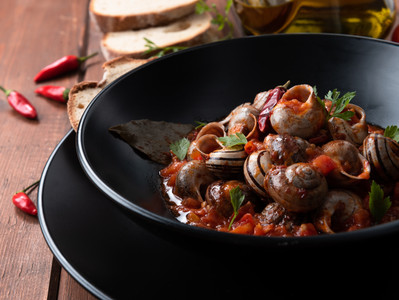 Escargots sauvages à la bretonne, cuisine traditionnelle depuis 1906, Maison Larzul