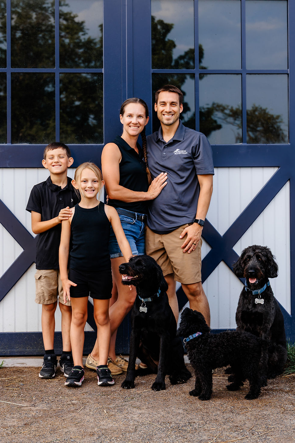 Family Photographer. Geneva Family Photographer, Wheaton Family Photographer, Chicagoland Family Photographer, Family photographer with dogs, Dog photographer, true color family photographer