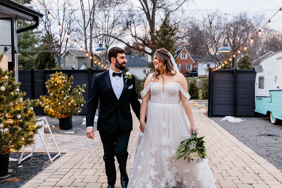 Warehouse 109 wedding, Warehouse 109 wedding photographer, chicagoland wedding photographer, plainfield wedding photographer, warehouse 109 library room wedding, library themed wedding