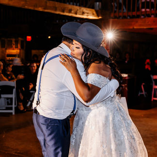 Mexican Wedding, Catholic Wedding, Mora Farm Wedding, Waterman IL Wedding, Mora Farm Waterman, Illinois wedding photographer