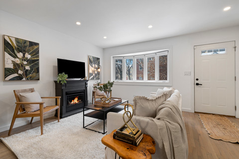 2854 N Richmond St Chicago, IL 60618