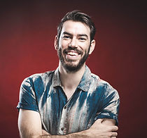 smallheadshot - Esteban Gast.jpg