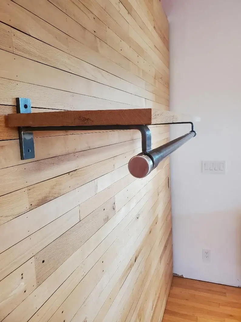 Closet Rod/Shelf Bracket J-series