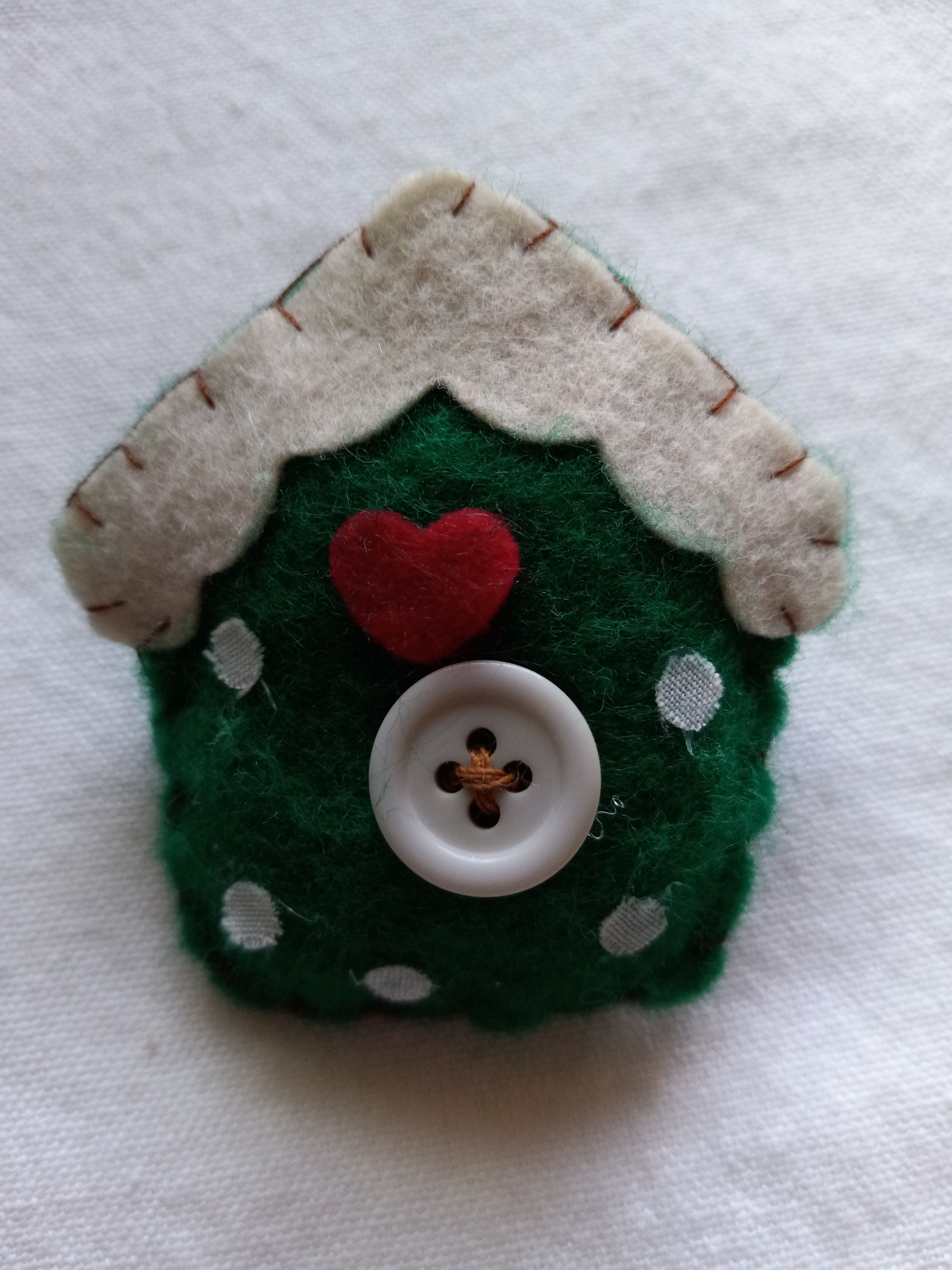 Green & White Felt Birdhouse