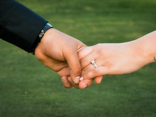 Discover the Best Engagement Photo Locations in Napa from a Seasoned Photographer with 15 Years of Experience