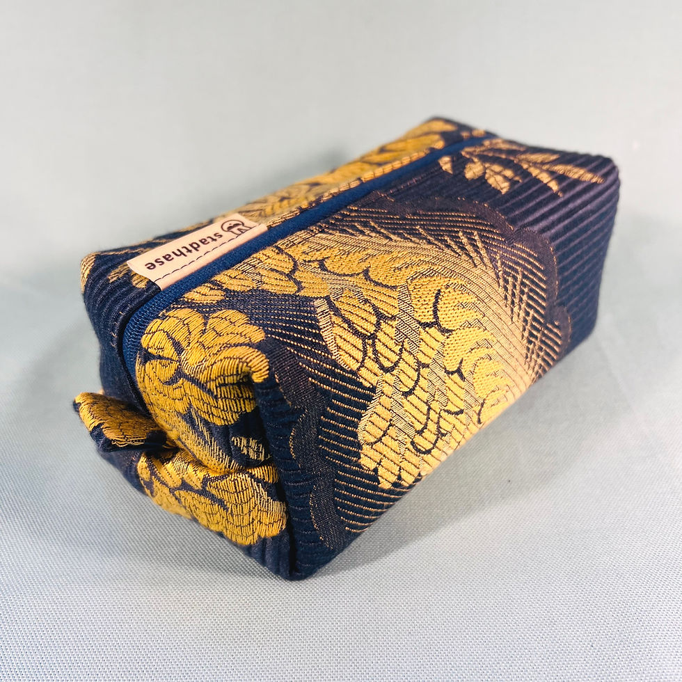 Miniaturbild: Boxie S „Blau-gelbe Ornamente“