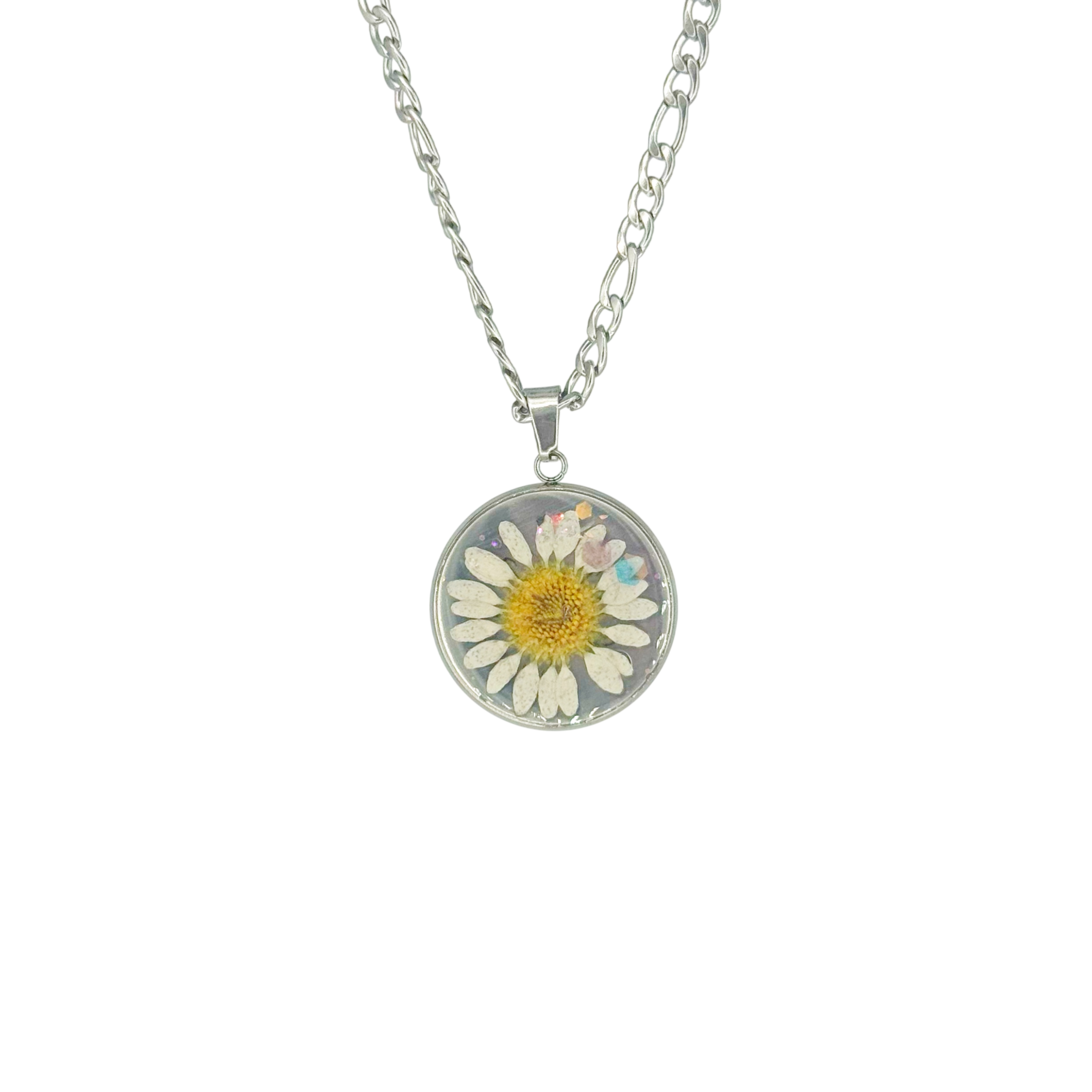Twilight Garden Clear x White Daisy (22mm) + Flat Curb Necklace