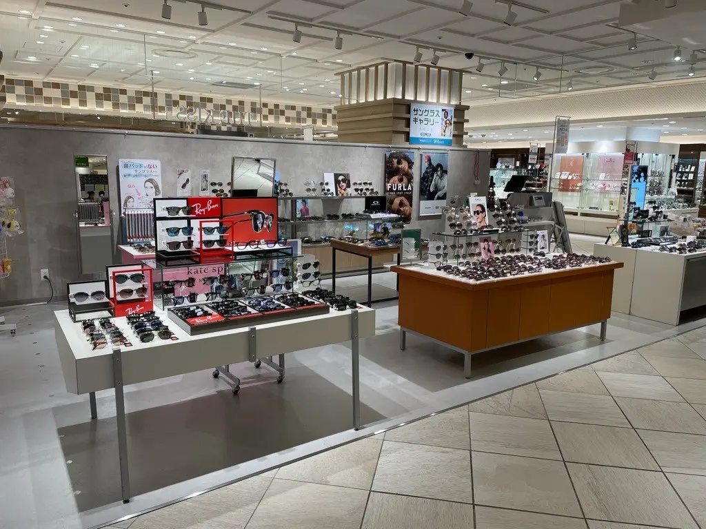 マルイシティ横浜