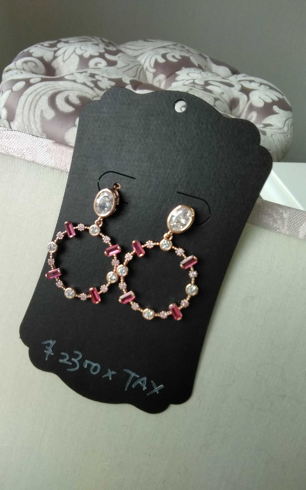 サムネイル： ピアス