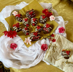 Chocolate Covered Strawberries - Valentine Theme