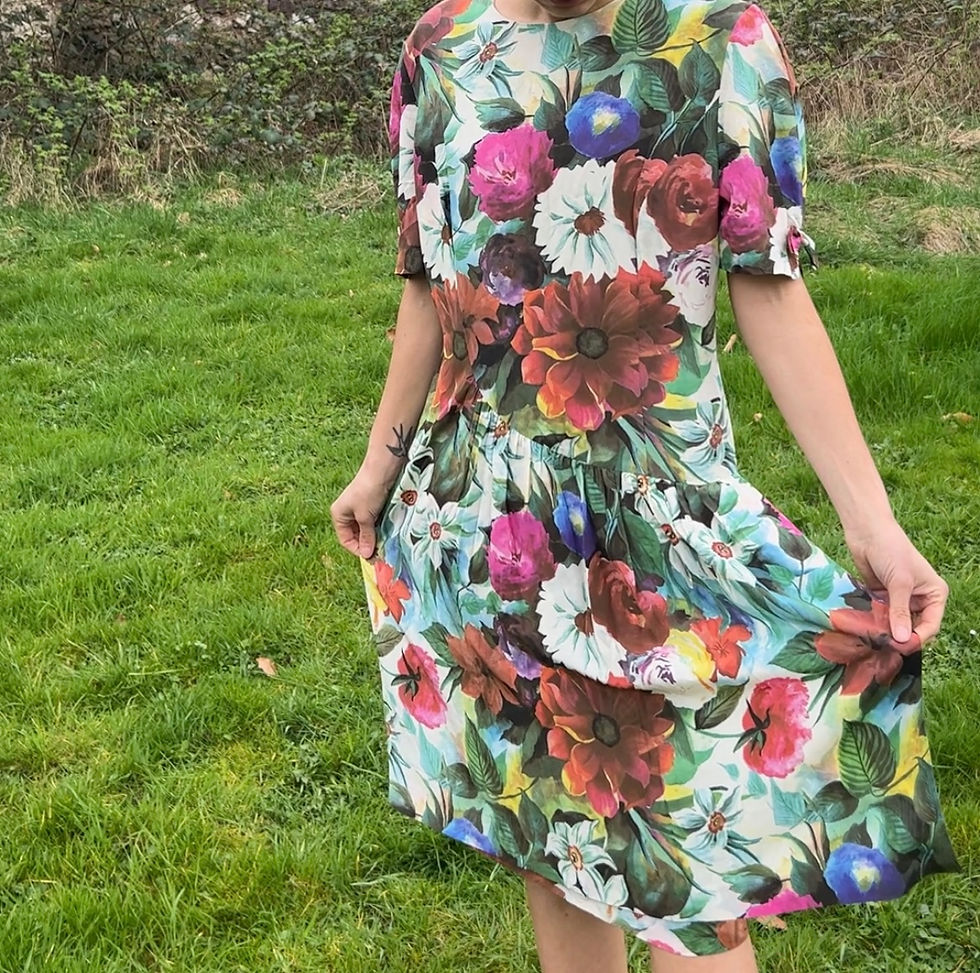 MICHAEL STURM – Kleid Seide in Gr. 14