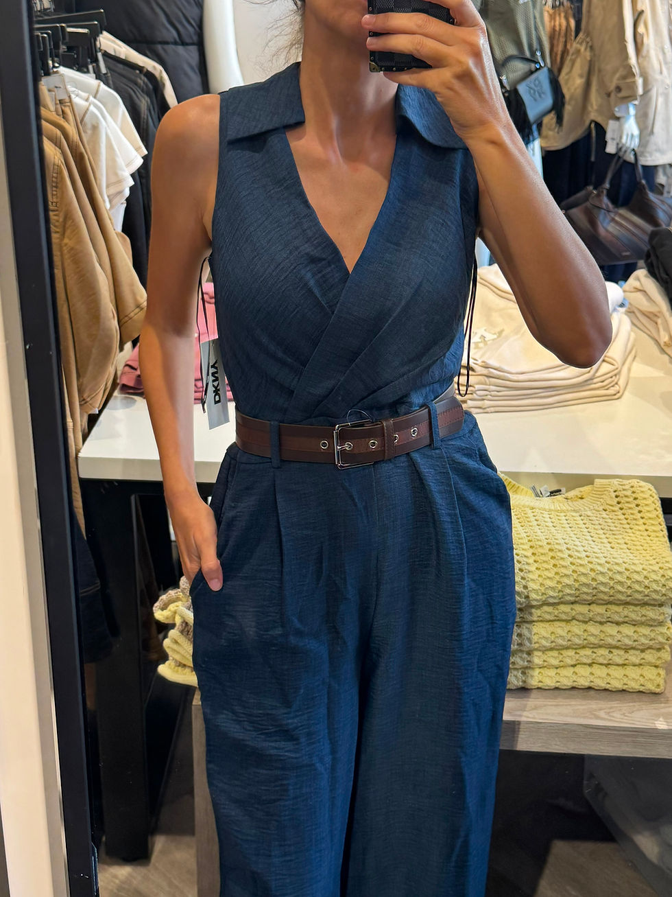 Küçük resim: Dkny Kruvaze Yaka Kemerli Tulum