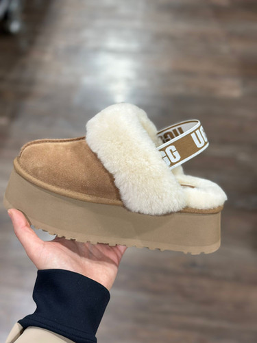 Ugg FUNKETTE CHESTNUT | brandpassionllc.com