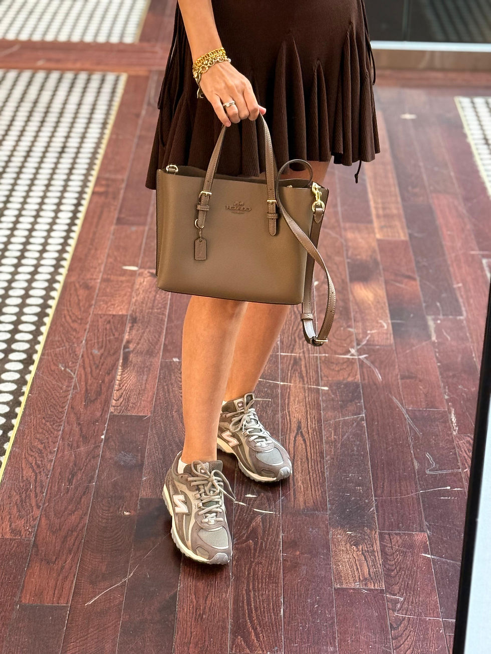 Küçük resim: Coach Mollie Tote Bag