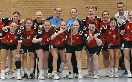 Damen: Derbysieg für VfS-Frauen. 3. Herren: Remis im Derby