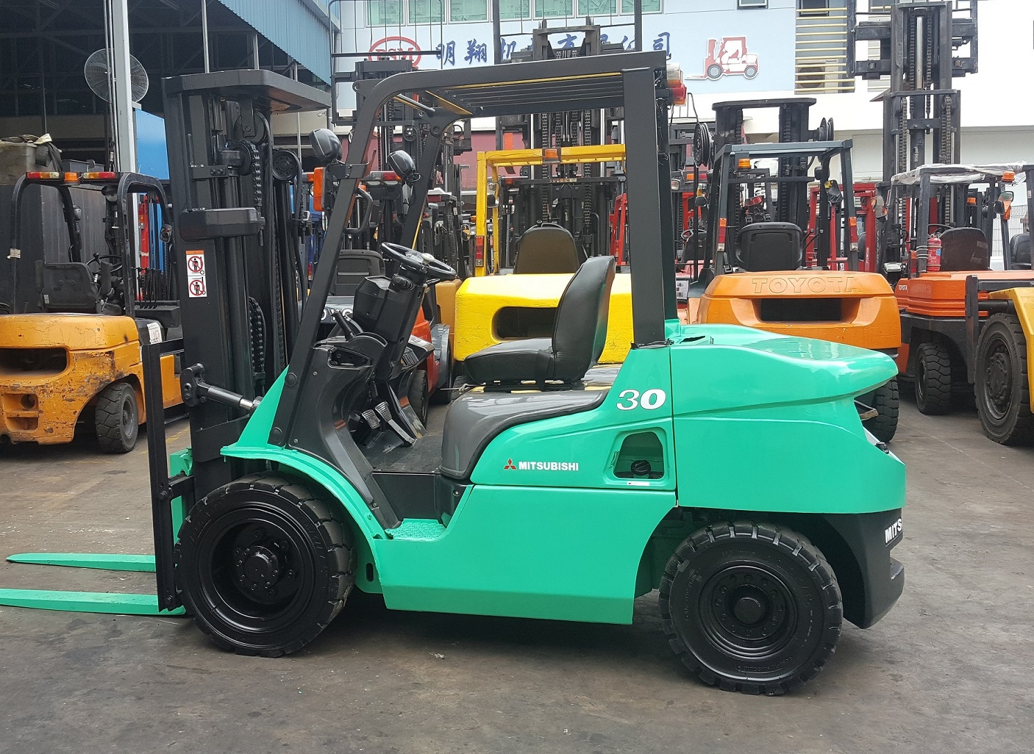 3 Ton Forklift For Rent In Singapore I Beng Siang Machinery 3-ton-forklift-for-rent-in-singapore-i-beng-siang-machinery