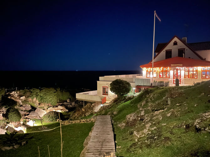 Hotellet i Gudhjem om natten