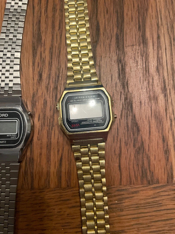 Miniature : 2 anciennes montres vintages a remettre en route