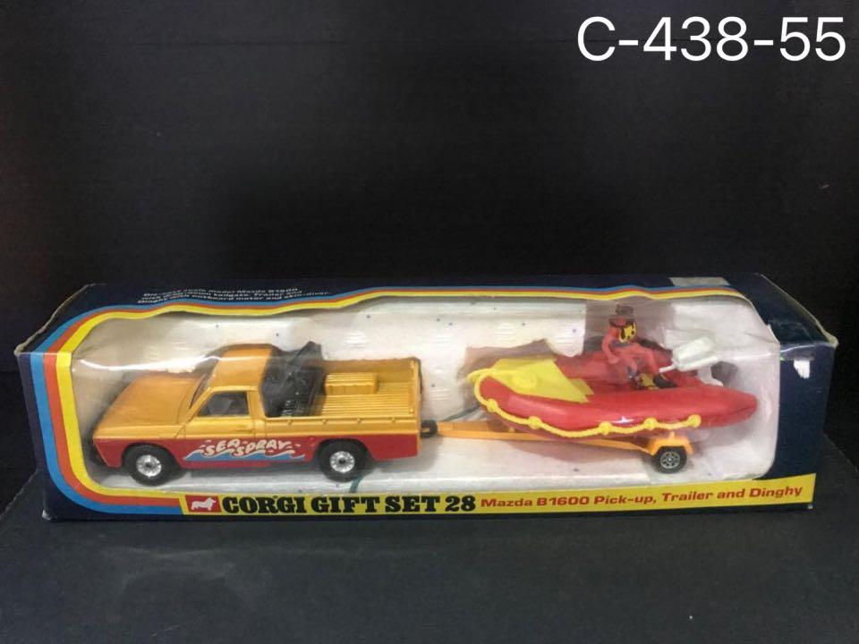 Trailer & Dinghy Model Toy