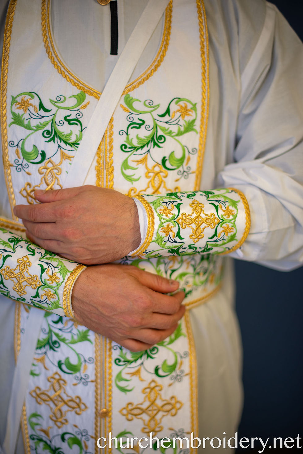Thumbnail: orthodox priest vestments