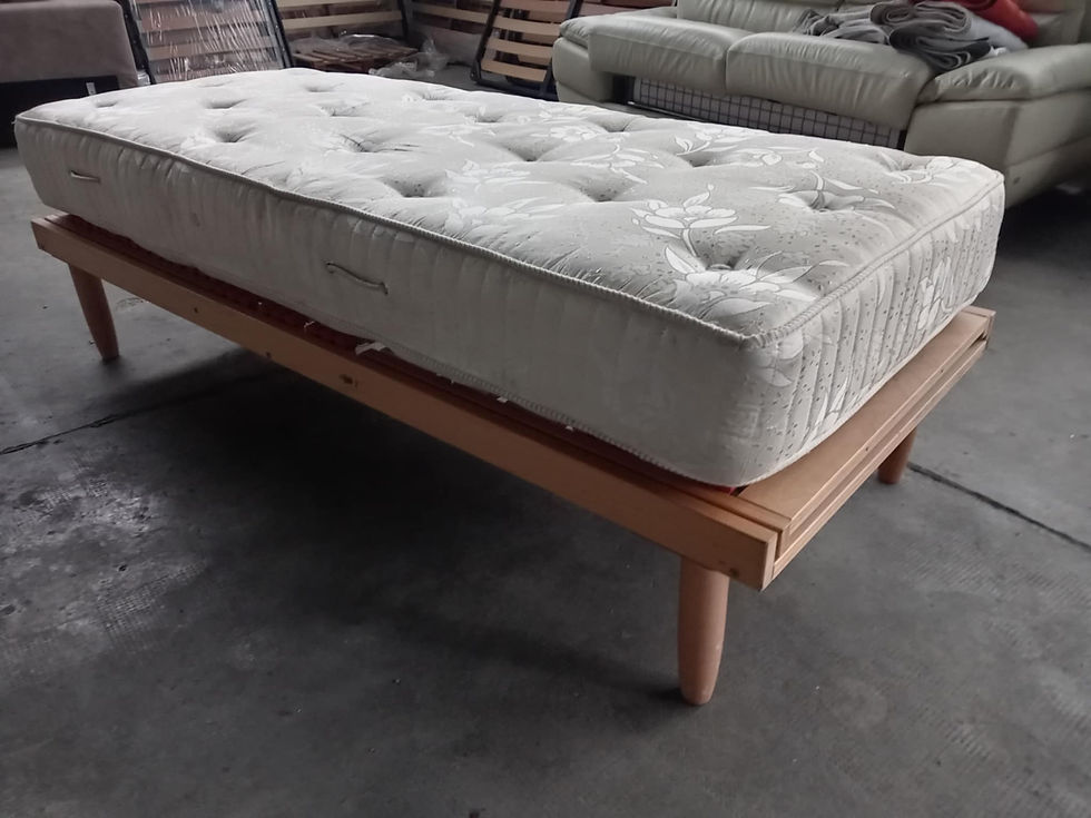 Miniatura: tutti prezzi su richiesta