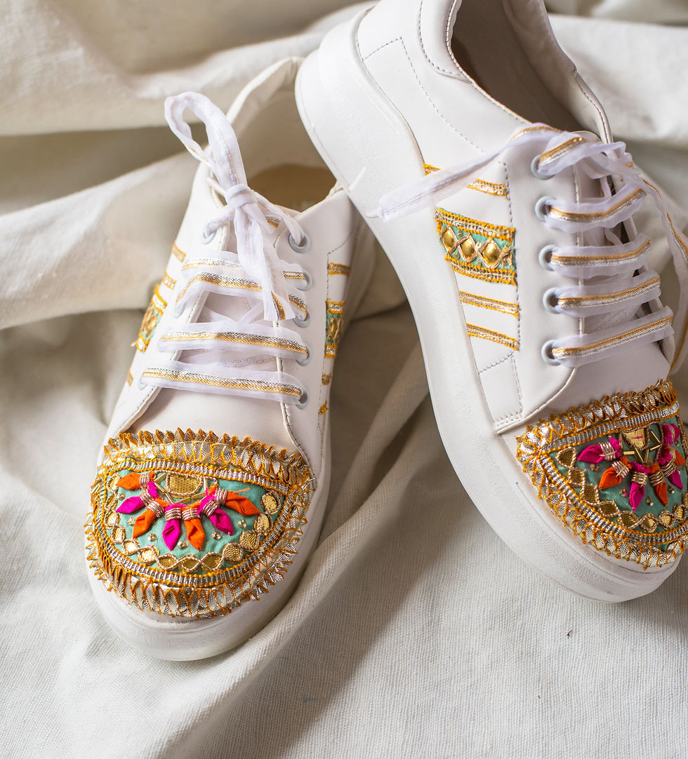 THE SAREE SNEAKERS Golden Flowers Sneakers
