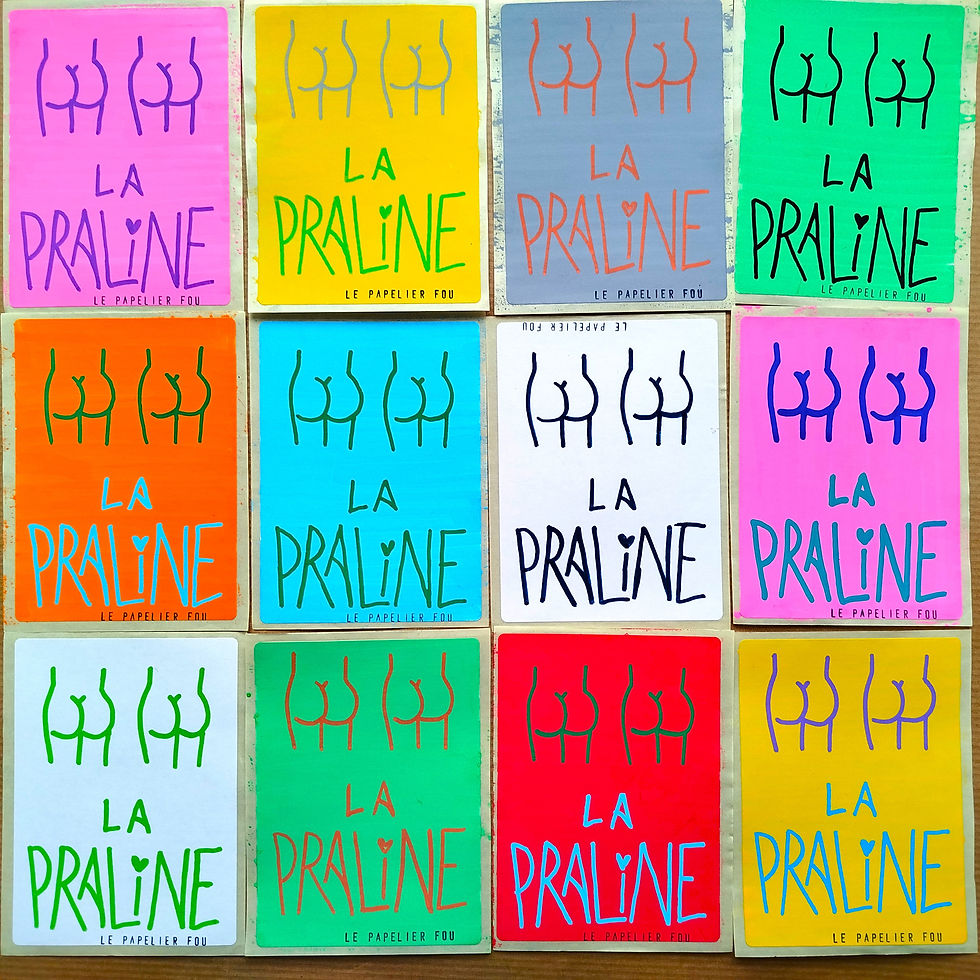 Miniature : Autocollant Random QQ LA PRALINE