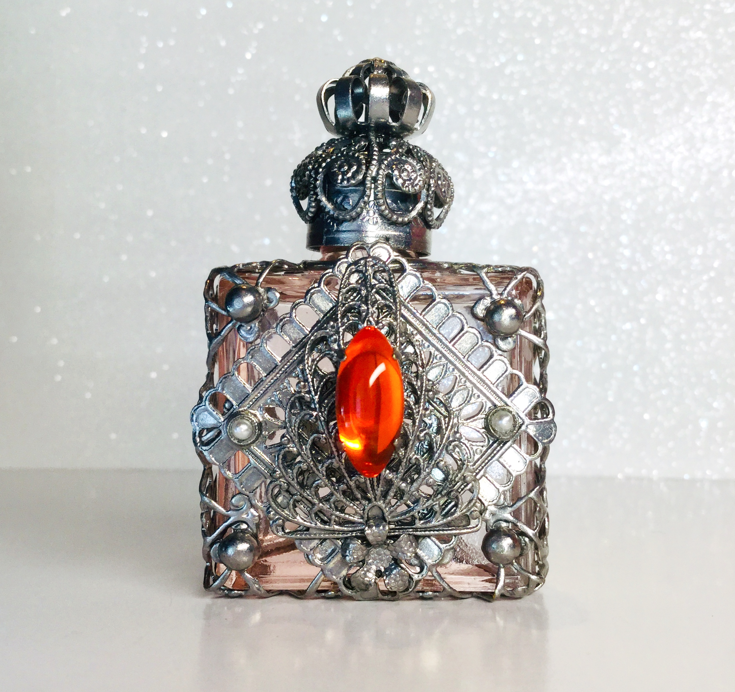 Šperk na parfum B 063