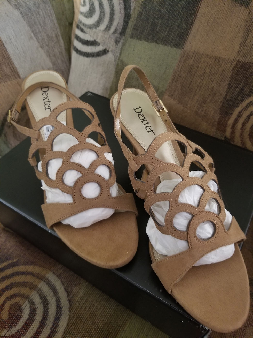 Thumbnail: Beige Scallop Design Sandal Shoes