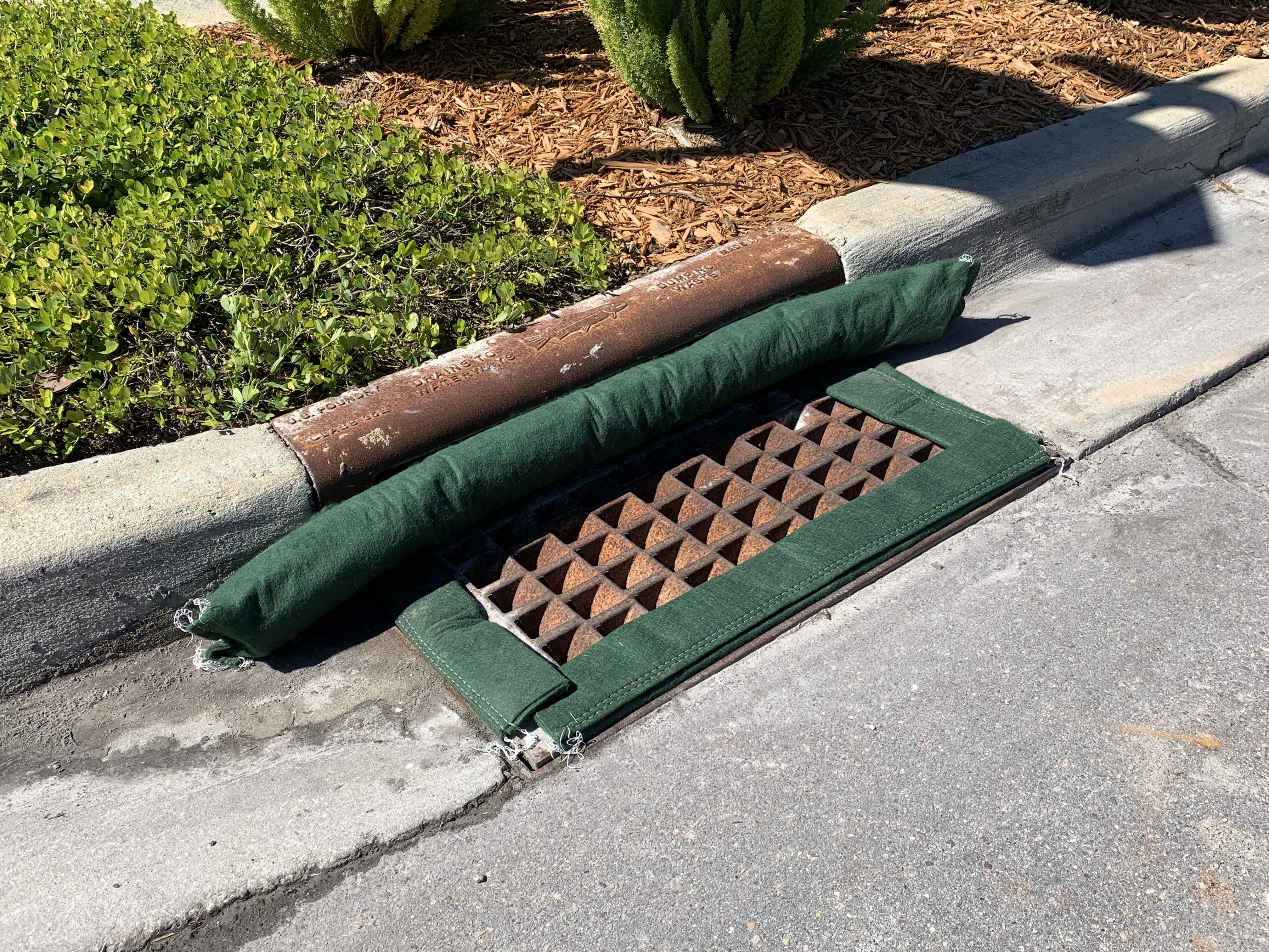 Grate Size:18" x 36" w/ Curb Blocker