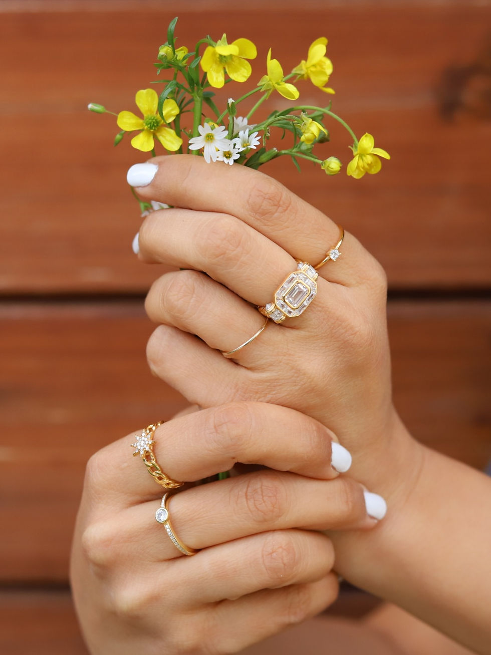 Thumbnail: JOYA - Ring with zircon gemstone