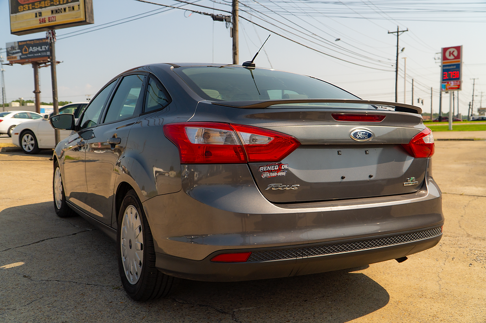 Thumbnail: 2014 Ford Focus SE (10005)