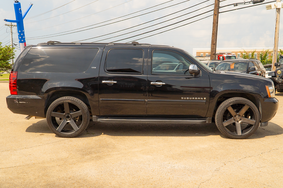 Thumbnail: 2008 Chevy Suburban (10067)