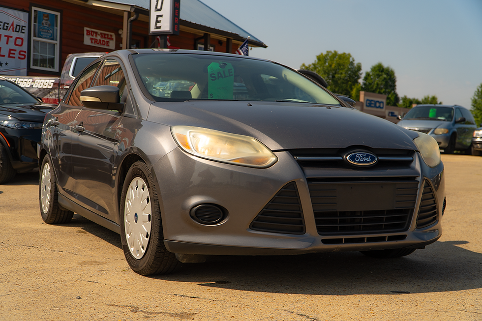 Thumbnail: 2014 Ford Focus SE (10005)