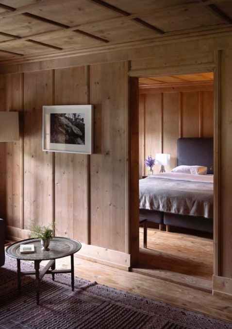 Die Chara Chasa, ein Haus mit zwei stilvollen Ferienwohnungen in Martina GR im Unterengadin, Schweiz.