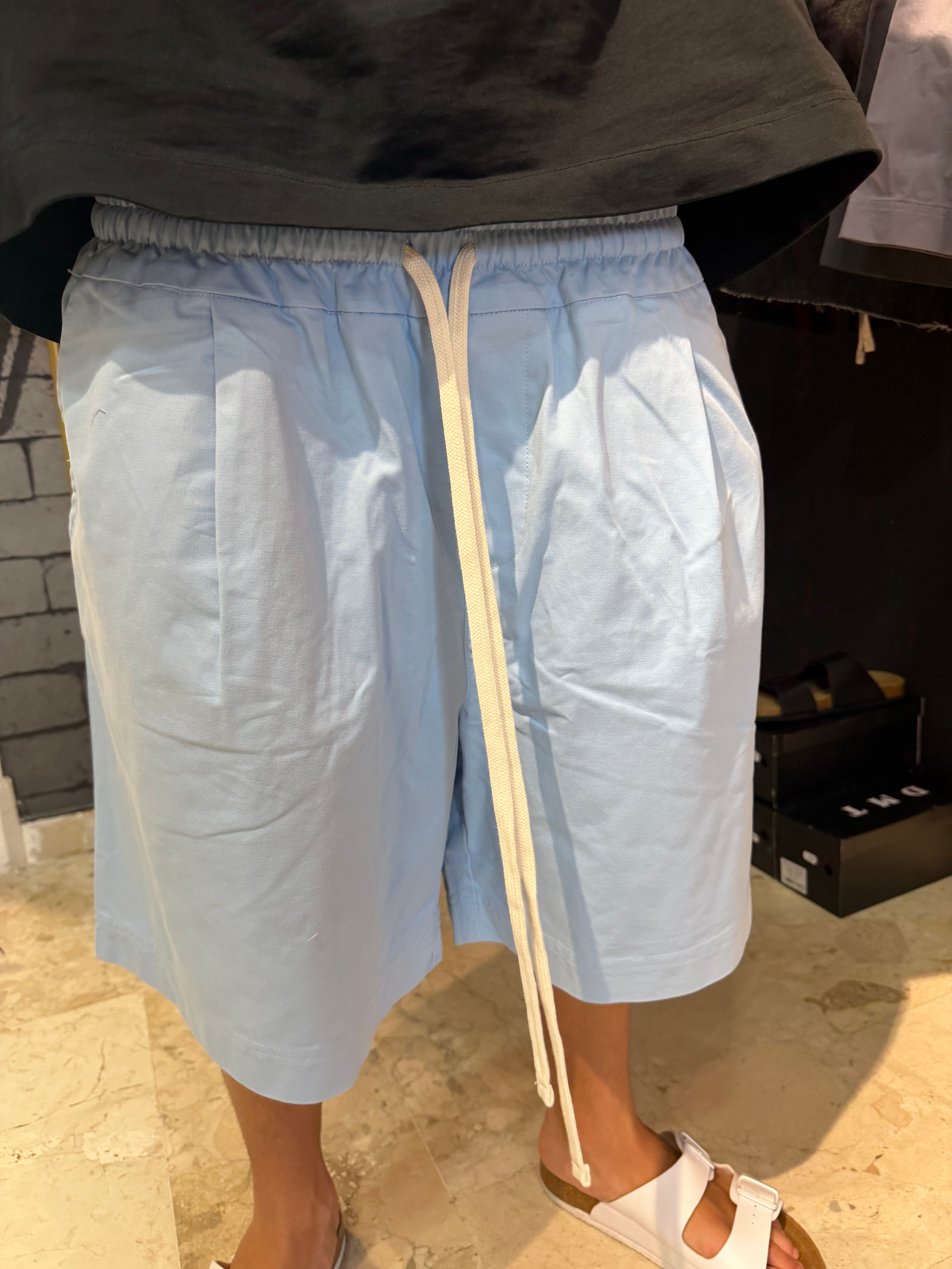 PANTALACCIO CELESTE NO TASCHE