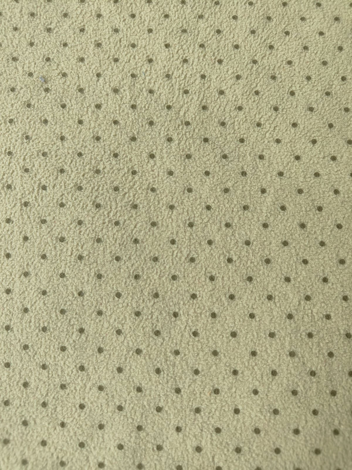 Stippeltjes vlies - lengte 100 cm breedte 150 cm - klap76b