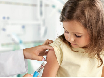 Безпечне дитинство починається зі щеплень: роль батьків у захисті малюка