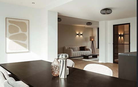 Voorbeeld van een verkoopstyling project in de woonkamer