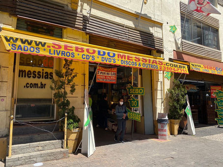 Sebos Especializados por Tema em São Paulo: Tesouros Literários para Todos os Gostos