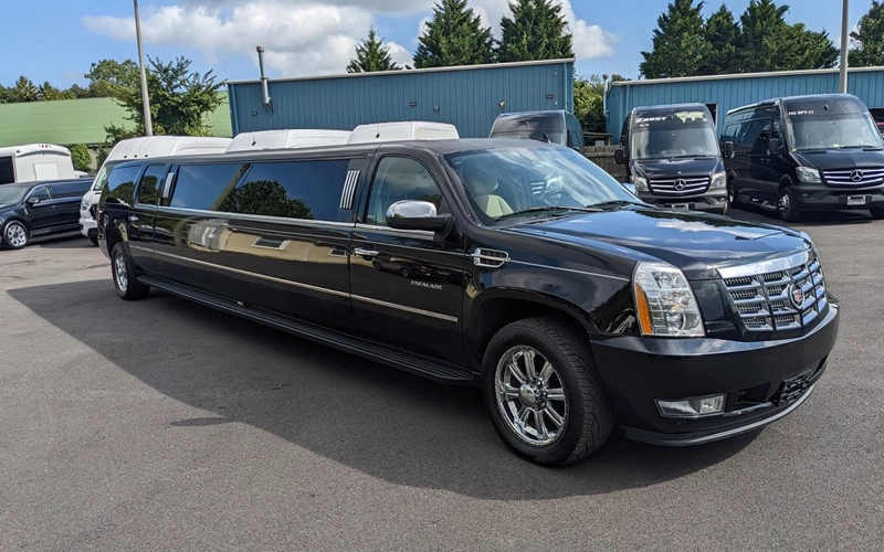 Luxurious Limo Rental In Houston 01.webp