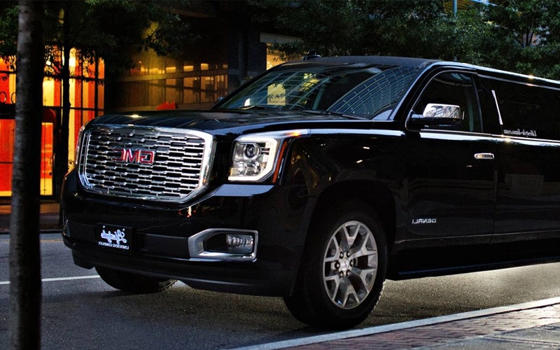 Customized limo rental packages 02.webp