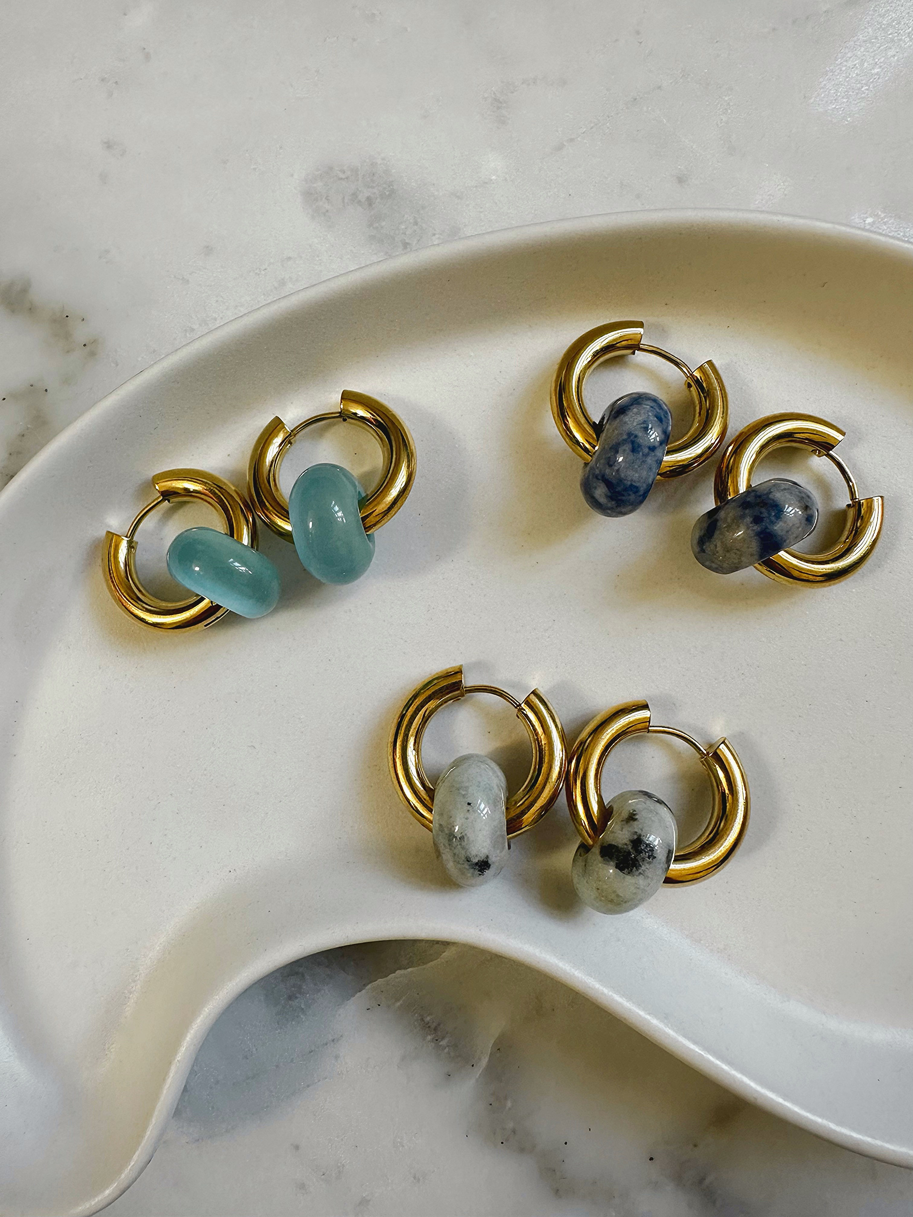 Earrings with pendant