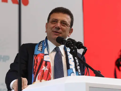 İBB Başkanı İmamoğlu yolsuzluk suçlamasıyla tutuklandı