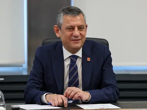 Özgür Özel ve Veli Ağbaba Hakkında "Rüşvet" İddiasıyla Fezleke Düzenlendi