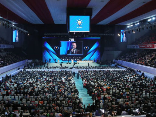 AKP 8. Olağan Büyük Kongresi Ankara'da devam ediyor. MKYK listesine Mesut Özil ve 39 yeni isim listede.