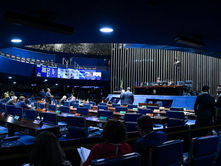 Senado aprova aumento de gastos com publicidade de governos