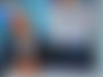 JORNALISTA FAZ PROTESTO EM TV RUSSA AO VIVO