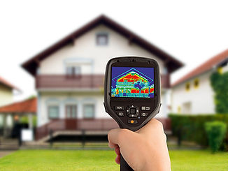 A-heat-loss-detection-device-used-with-an-infrared-thermal-camera.jpg